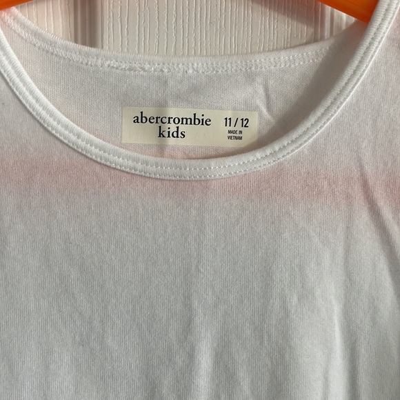 NWT Girls Abercrombie White Tank - Picture 2 of 5
